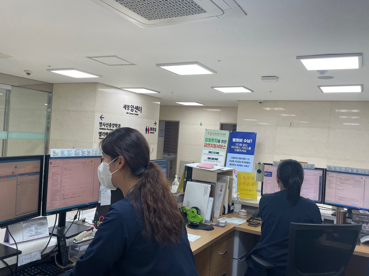 진료 업무 중이신 선생님들